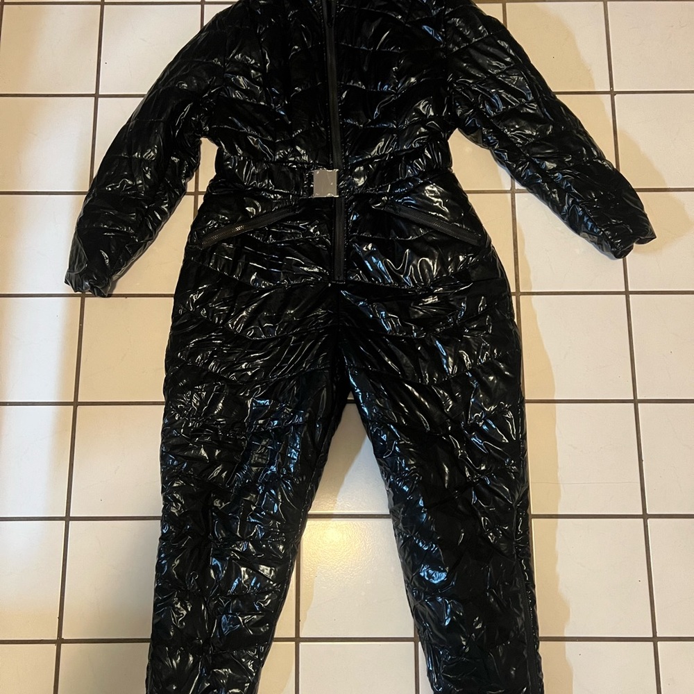 Snow suit new no tag